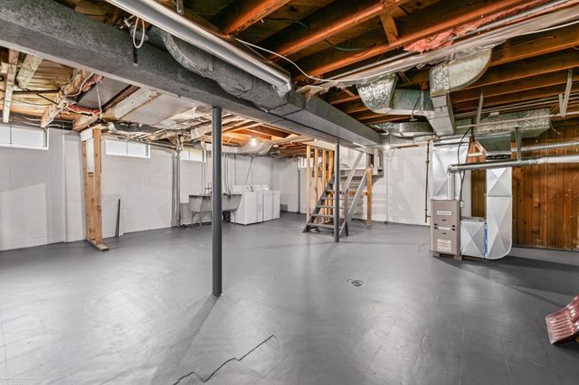 20293 Washtenaw Street, Harper Woods, MI 48225