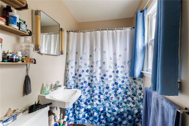 74 Stone Road, Greece, NY 14616