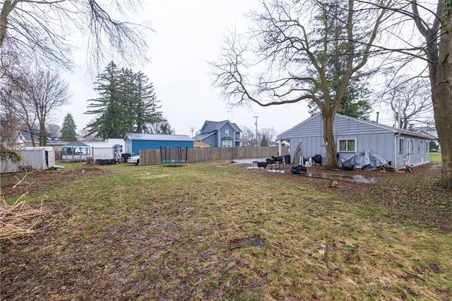 74 Stone Road, Greece, NY 14616