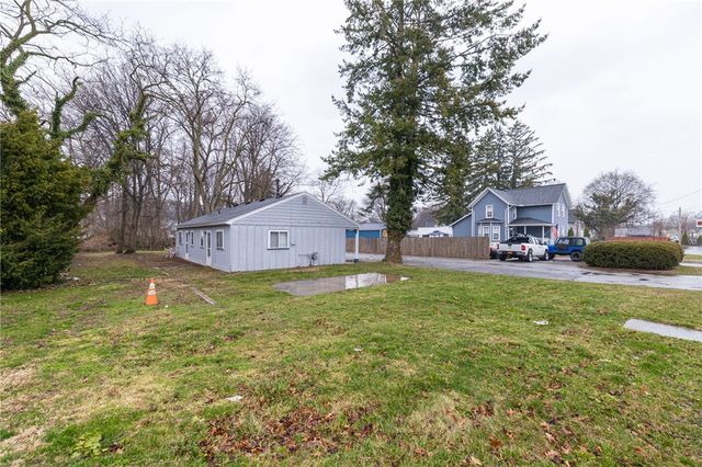 74 Stone Road, Greece, NY 14616