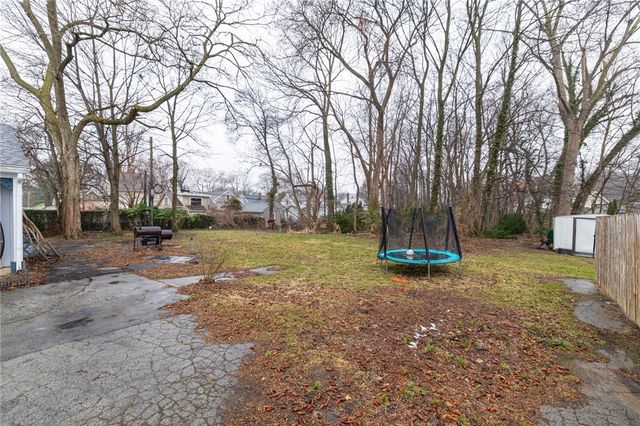 74 Stone Road, Greece, NY 14616