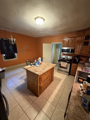 611 Tumbling Creek Rd, Mc Kenzie, TN 38201