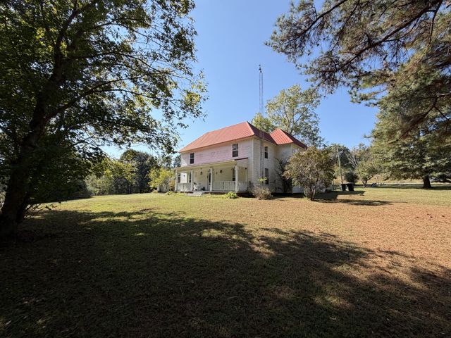 611 Tumbling Creek Rd, Mc Kenzie, TN 38201