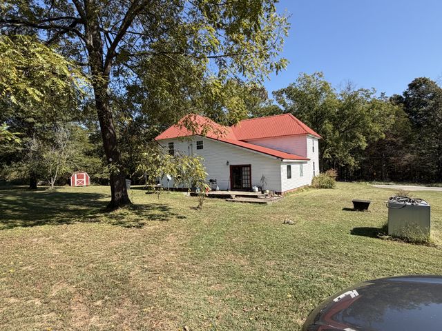 611 Tumbling Creek Rd, Mc Kenzie, TN 38201