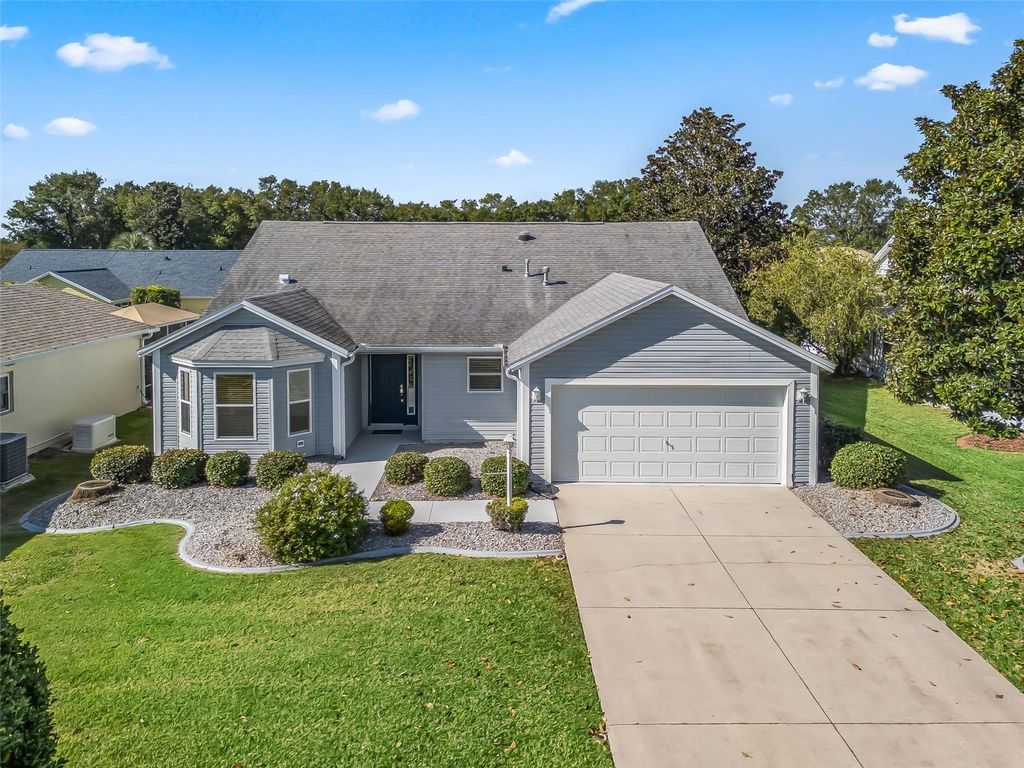 Image 1 of property listing at 1428 SEGOVIA PLACE, The Villages, FL 32162