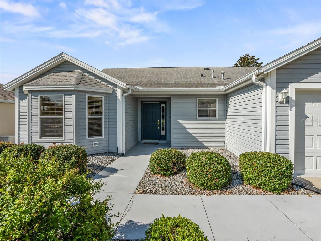 Image 2 of property listing at 1428 SEGOVIA PLACE, The Villages, FL 32162