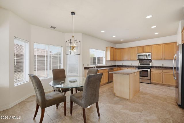 320 E QUAIL Court, Casa Grande, AZ 85122