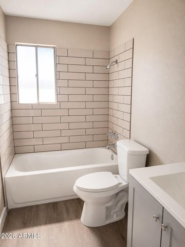 4714 E BELLEVIEW Street, Phoenix, AZ 85008