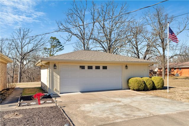 3312 Sumac Street, Siloam Springs, AR 72761