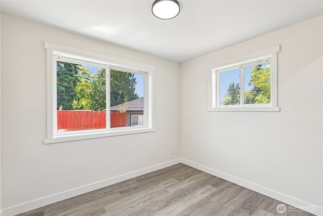 3425 NE 7th Place, Renton, WA 98056