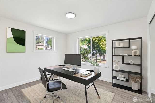 3425 NE 7th Place, Renton, WA 98056