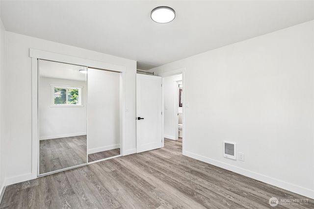 3425 NE 7th Place, Renton, WA 98056