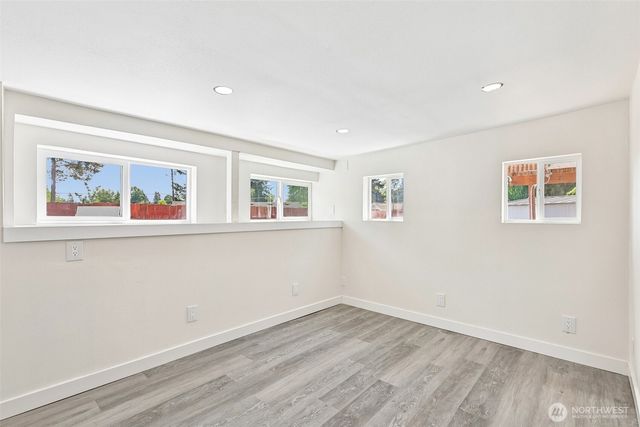 3425 NE 7th Place, Renton, WA 98056