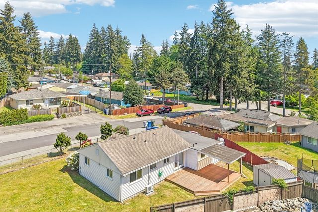 3425 NE 7th Place, Renton, WA 98056