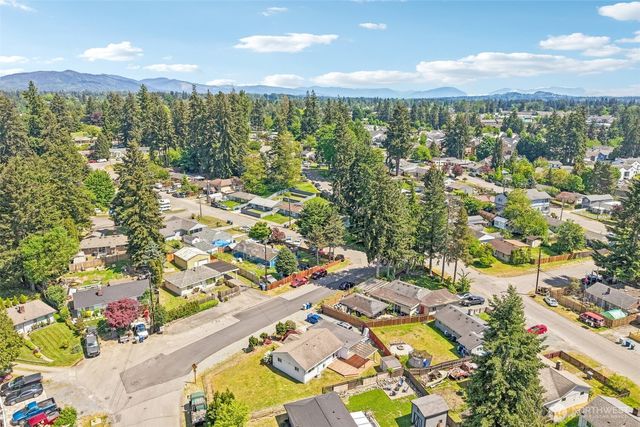 3425 NE 7th Place, Renton, WA 98056