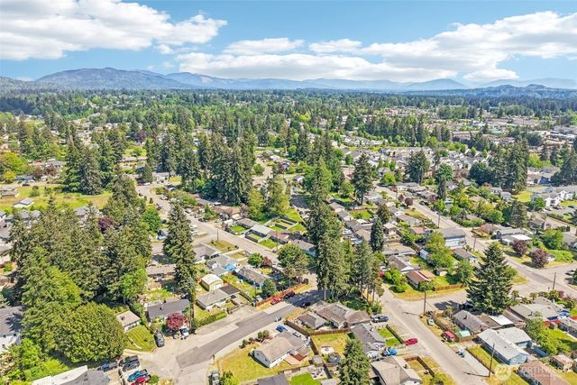 3425 NE 7th Place, Renton, WA 98056