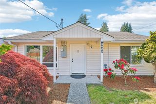 3425 NE 7th Place, Renton, WA 98056