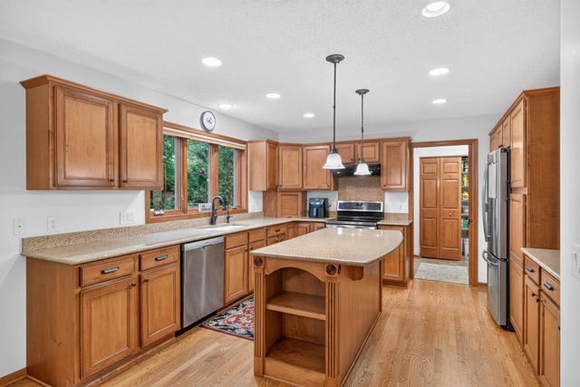 830 Ramsey Avenue, Carver, MN 55315