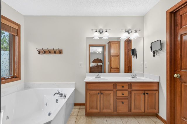 830 Ramsey Avenue, Carver, MN 55315