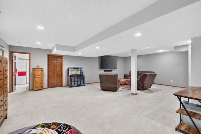830 Ramsey Avenue, Carver, MN 55315