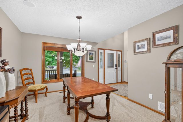 830 Ramsey Avenue, Carver, MN 55315