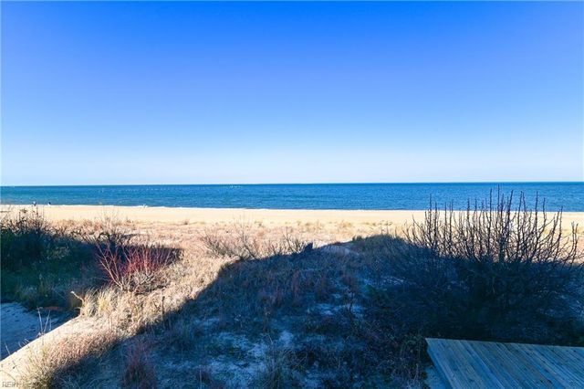 2836 Charlemagne DR, Virginia Beach, VA 23451