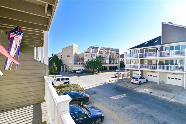 2836 Charlemagne DR, Virginia Beach, VA 23451