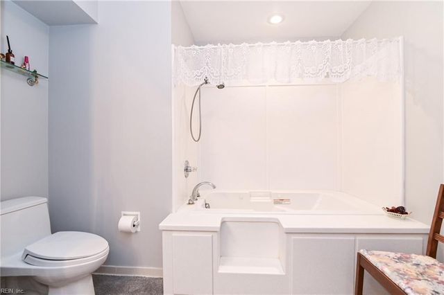 2836 Charlemagne DR, Virginia Beach, VA 23451