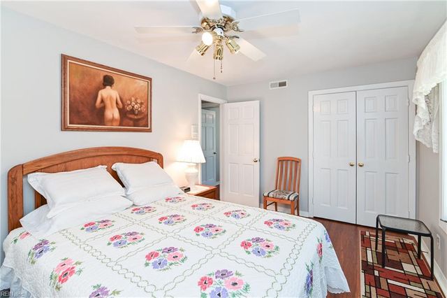 2836 Charlemagne DR, Virginia Beach, VA 23451