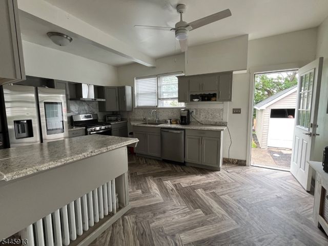 218 W 2Nd St, Clifton City, NJ 07011