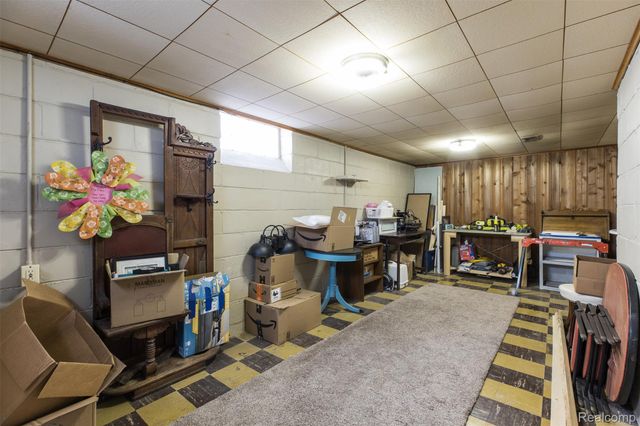 2050 17th Street, Wyandotte, MI 48192