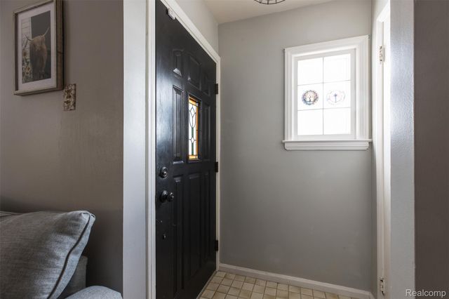 2050 17th Street, Wyandotte, MI 48192