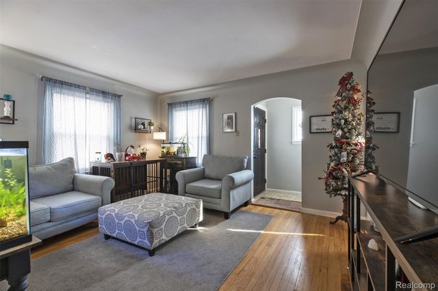 2050 17th Street, Wyandotte, MI 48192