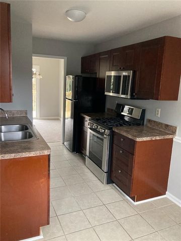 925 MILL STONE Drive, Marietta, GA 30062