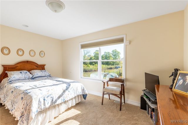 22 Country Club Court, Grand Island, NY 14072