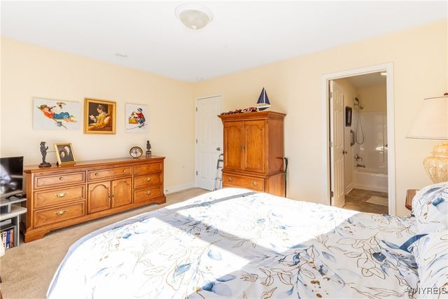 22 Country Club Court, Grand Island, NY 14072