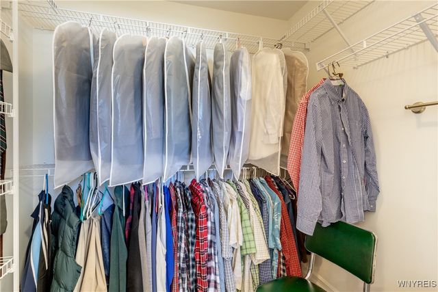 22 Country Club Court, Grand Island, NY 14072