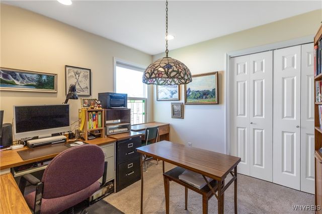 22 Country Club Court, Grand Island, NY 14072