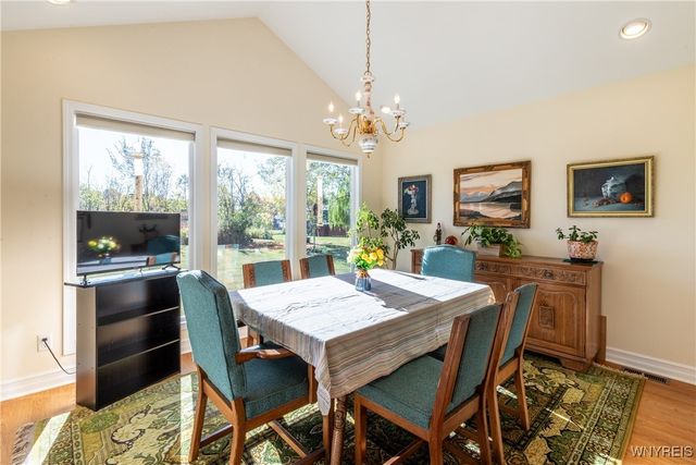 22 Country Club Court, Grand Island, NY 14072