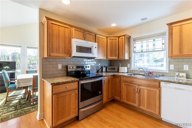 22 Country Club Court, Grand Island, NY 14072