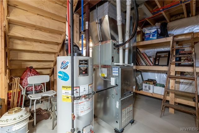 22 Country Club Court, Grand Island, NY 14072