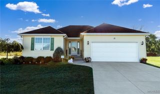 22 Country Club Court, Grand Island, NY 14072