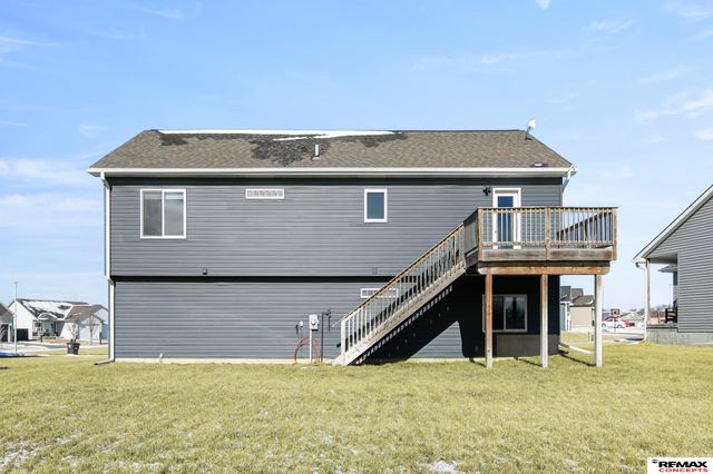 9431 Oxford Avenue, Waverly, NE 68462