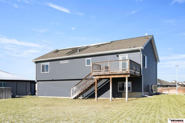 9431 Oxford Avenue, Waverly, NE 68462