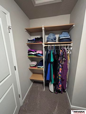 9431 Oxford Avenue, Waverly, NE 68462