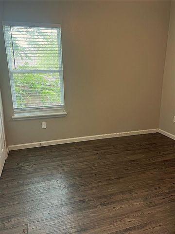 5779 Belarbor Street A, Houston, TX 77033