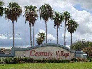 13500 SW 1st St 108U, Pembroke Pines, FL 33027