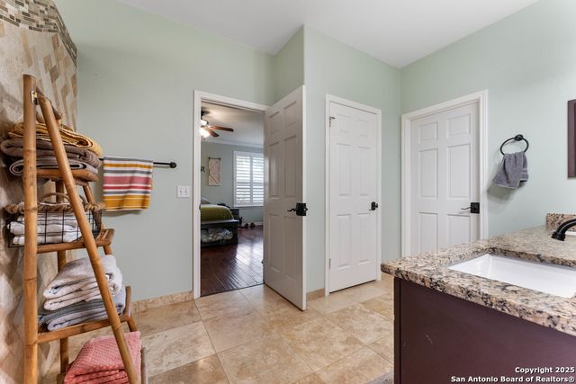 20530 WILD SPRINGS DR, San Antonio, TX 78258