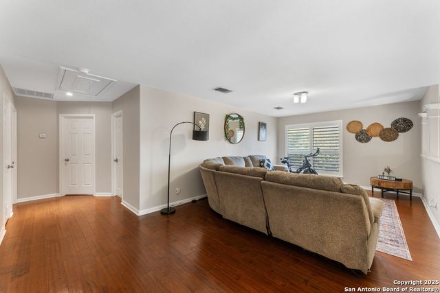 20530 WILD SPRINGS DR, San Antonio, TX 78258