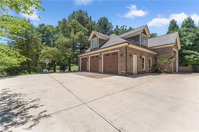 5779 Legends Club Circle, Braselton, GA 30517